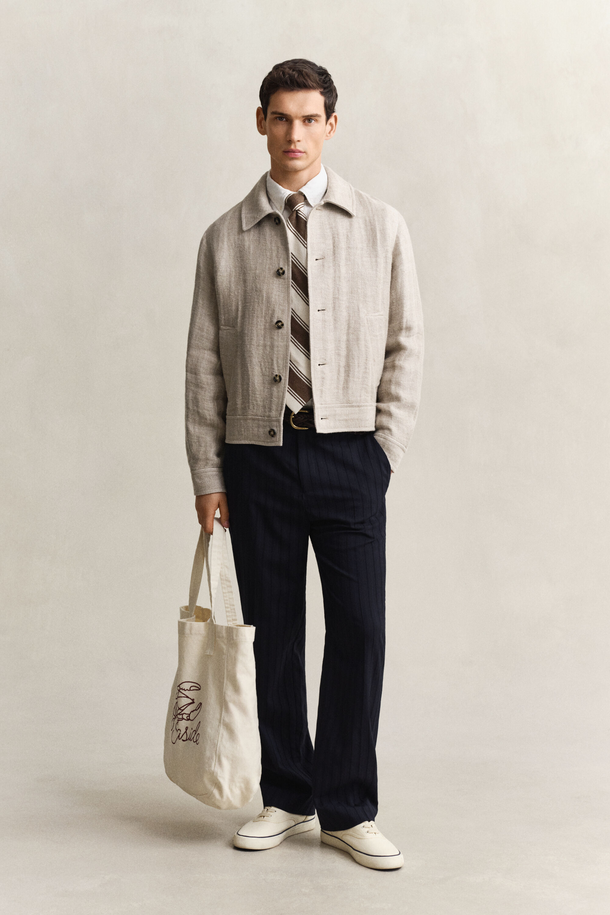 Casaco em linho com efeito de lavagem