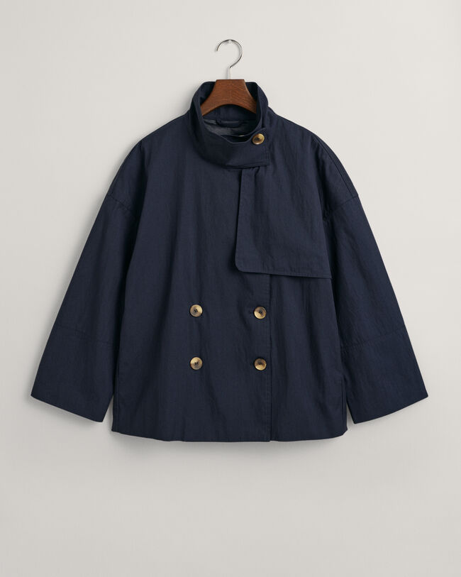 Casaco estilo gabardina com comprimento médio