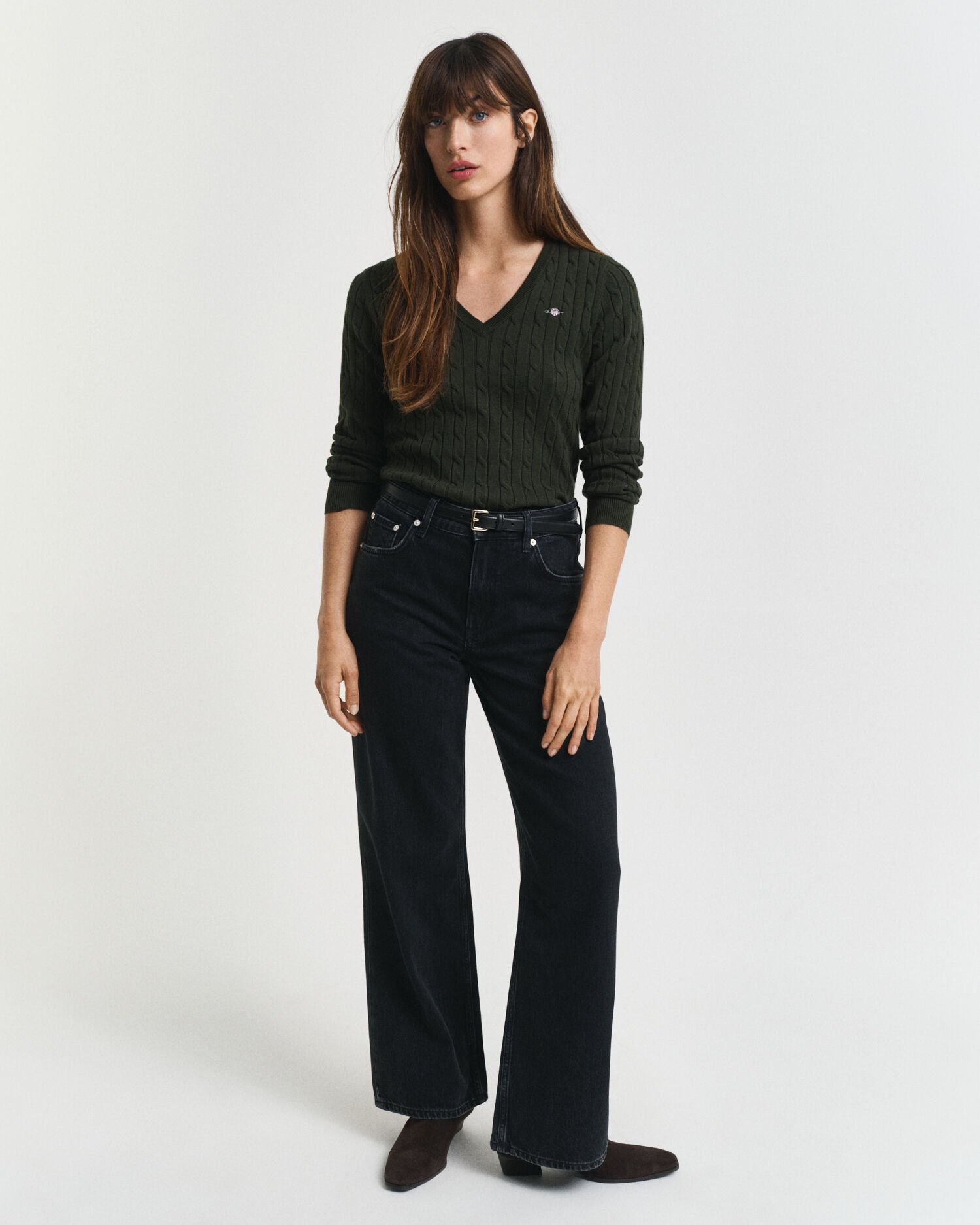 Pullover com decote em V em malha entrançada