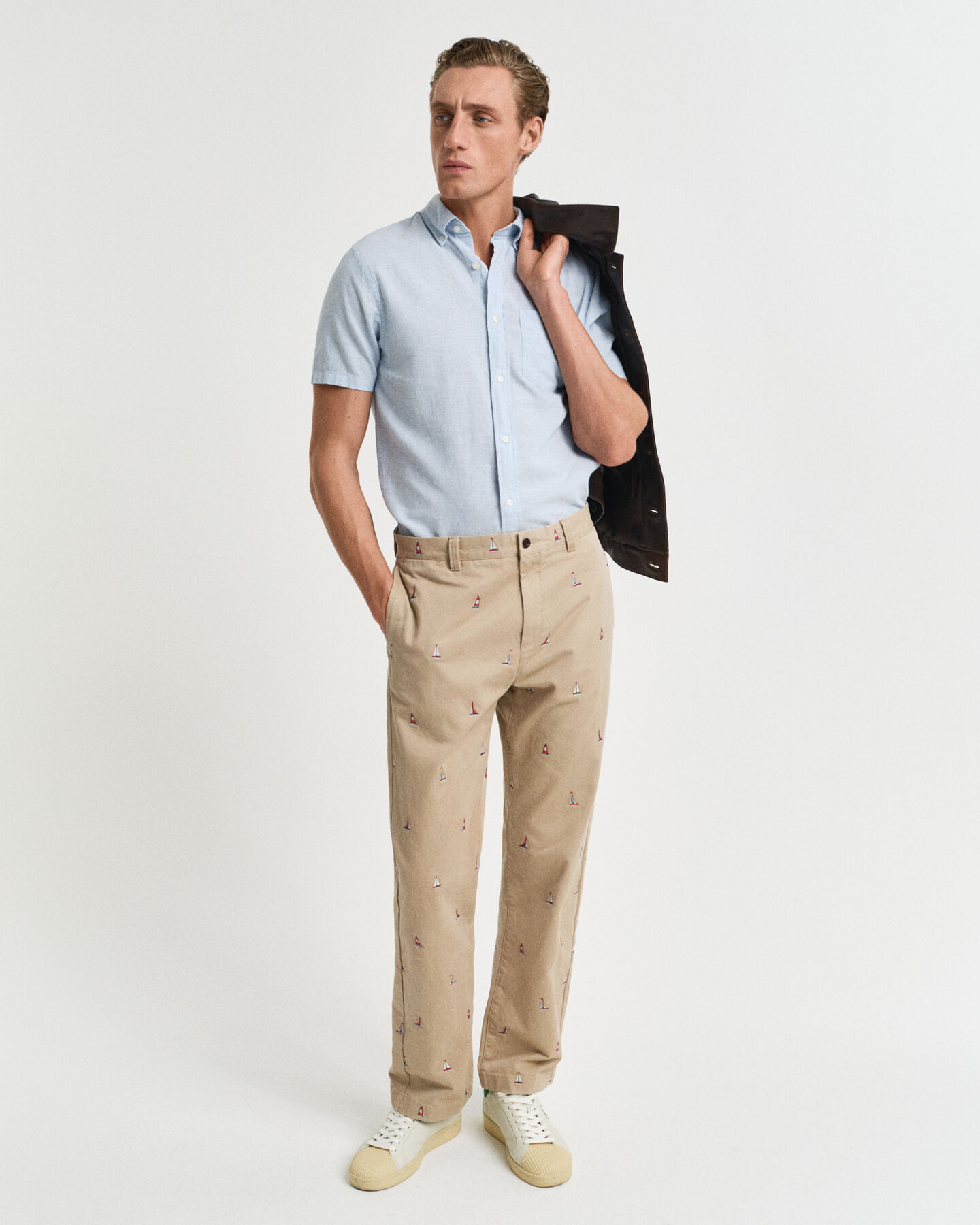 Camisa de manga curta em linho e algodão regular fit