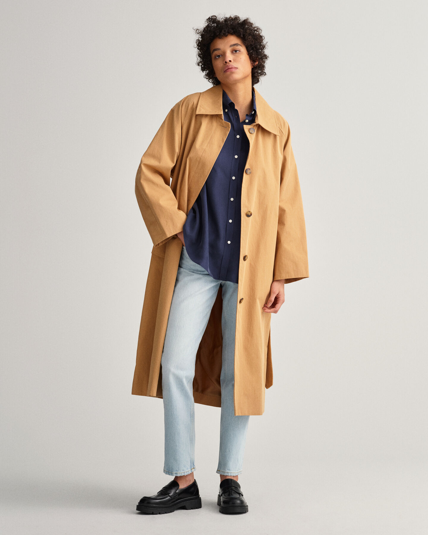 Camisa de seda descontraída