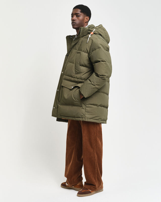 Blusão de penas de comprimento médio grosso