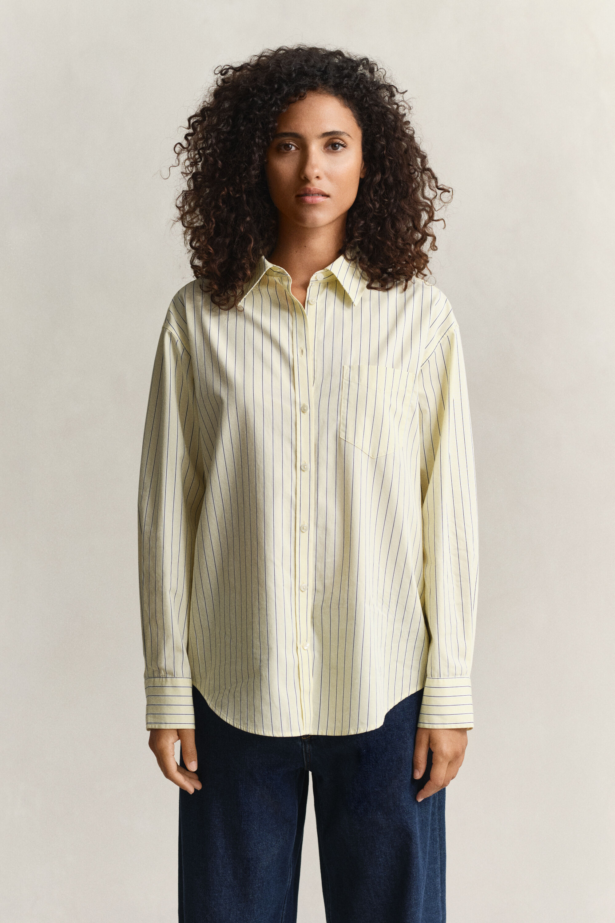 Camisa em popelina às riscas relaxed fit