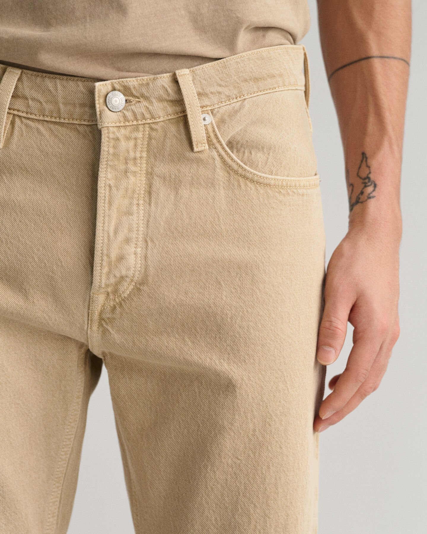 Cal&ccedil;as de ganga coloridas Arley regular fit