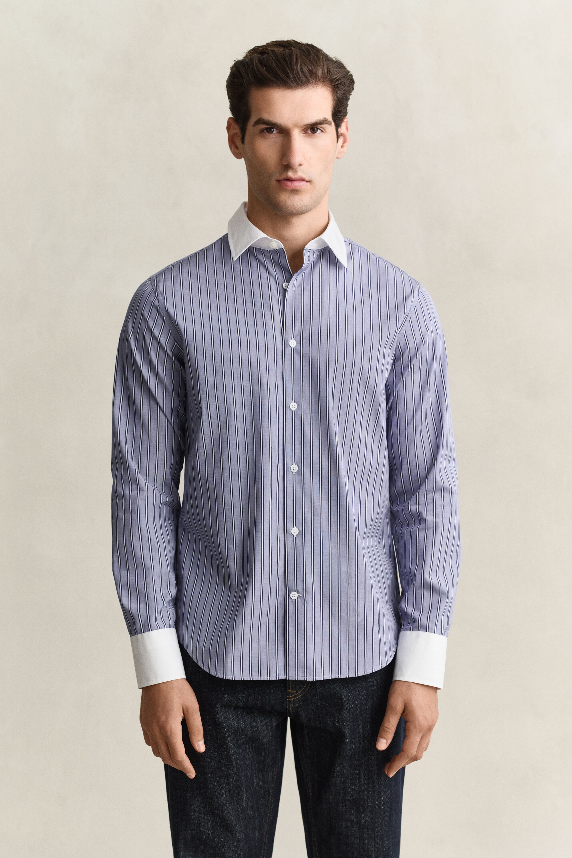 Camisa às riscas fil-à-fil