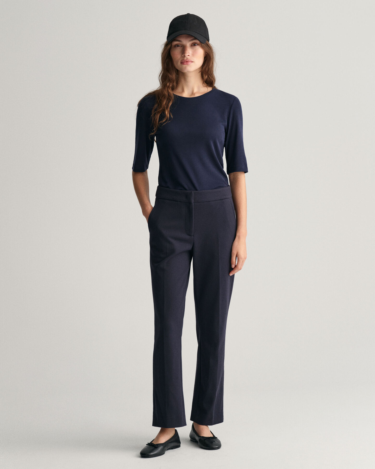 Calças cigarette em jersey