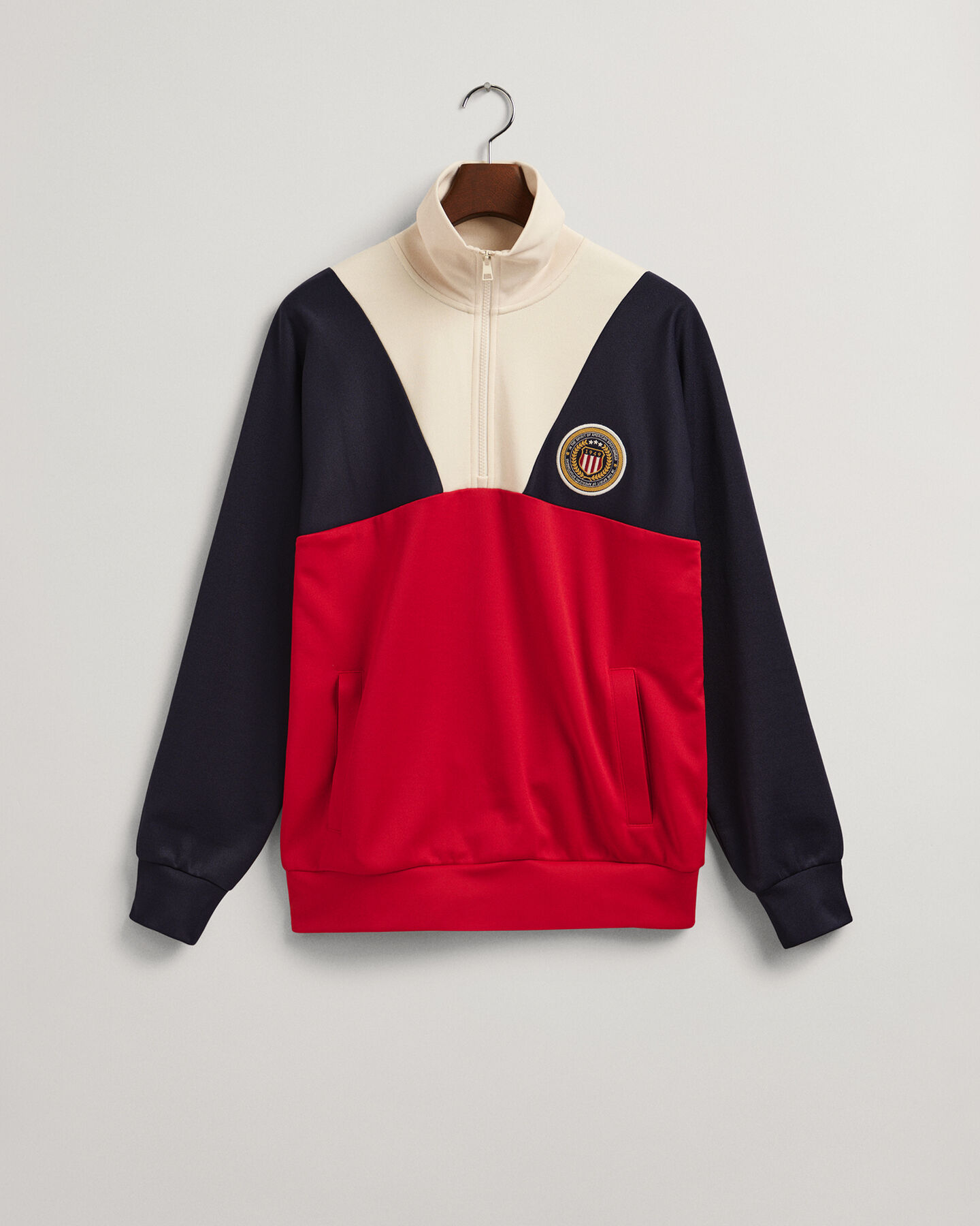 Sweatshirt com meio fecho Tracksuit Crest Shield