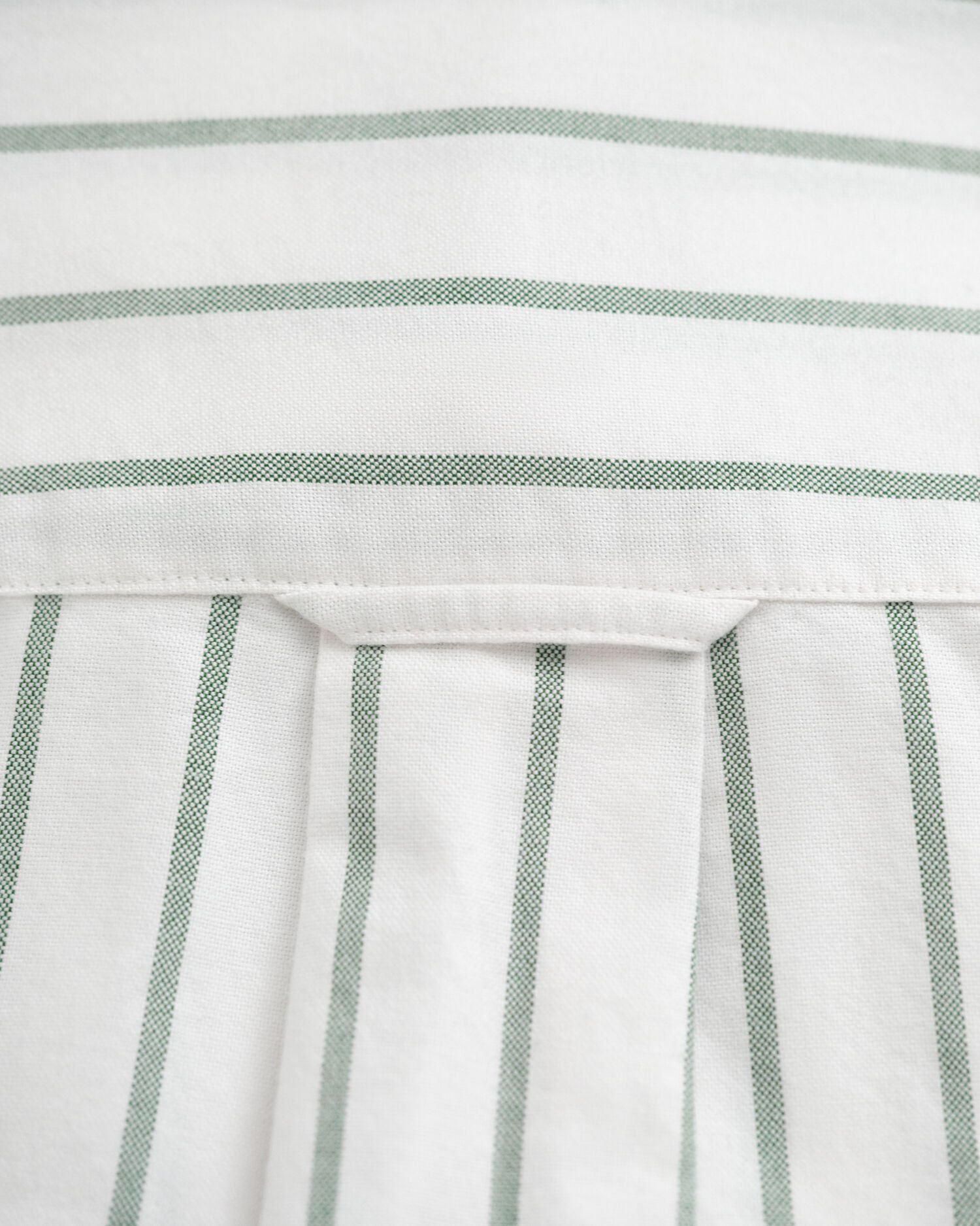 Camisa Oxford clássica às riscas regular fit