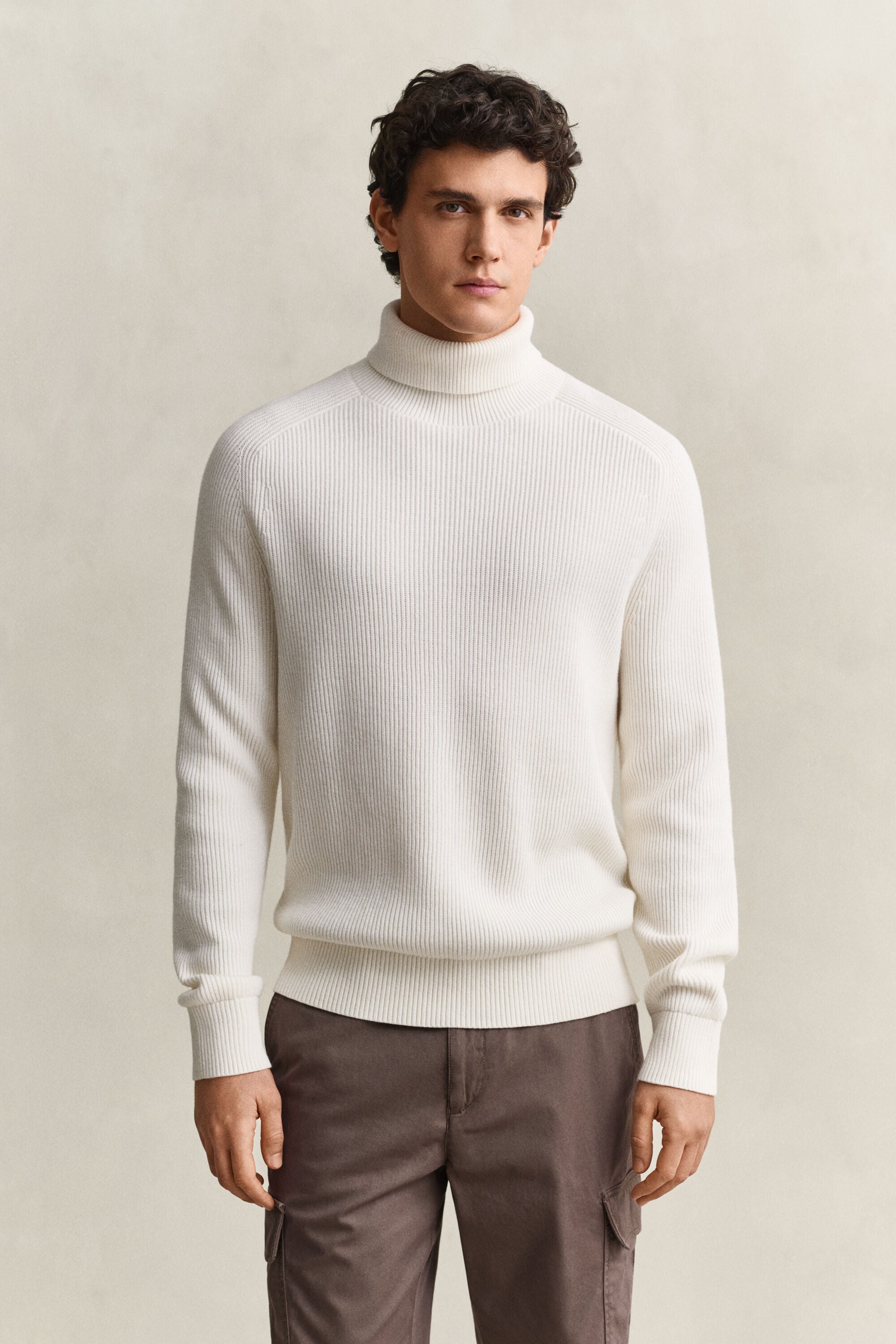 Camisola de gola alta em lã de merino e algodão