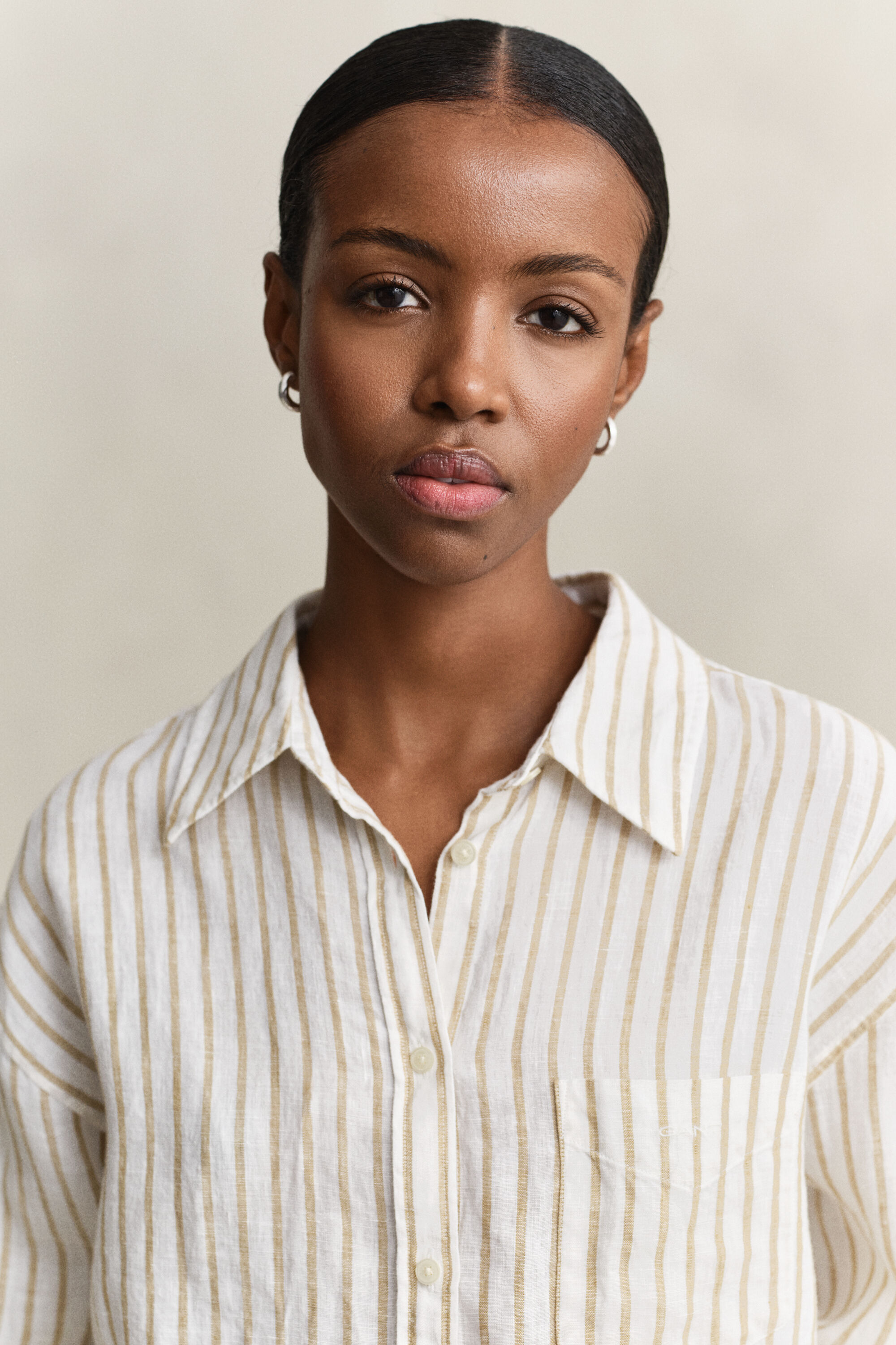 Camisa de linho às riscas relaxed fit