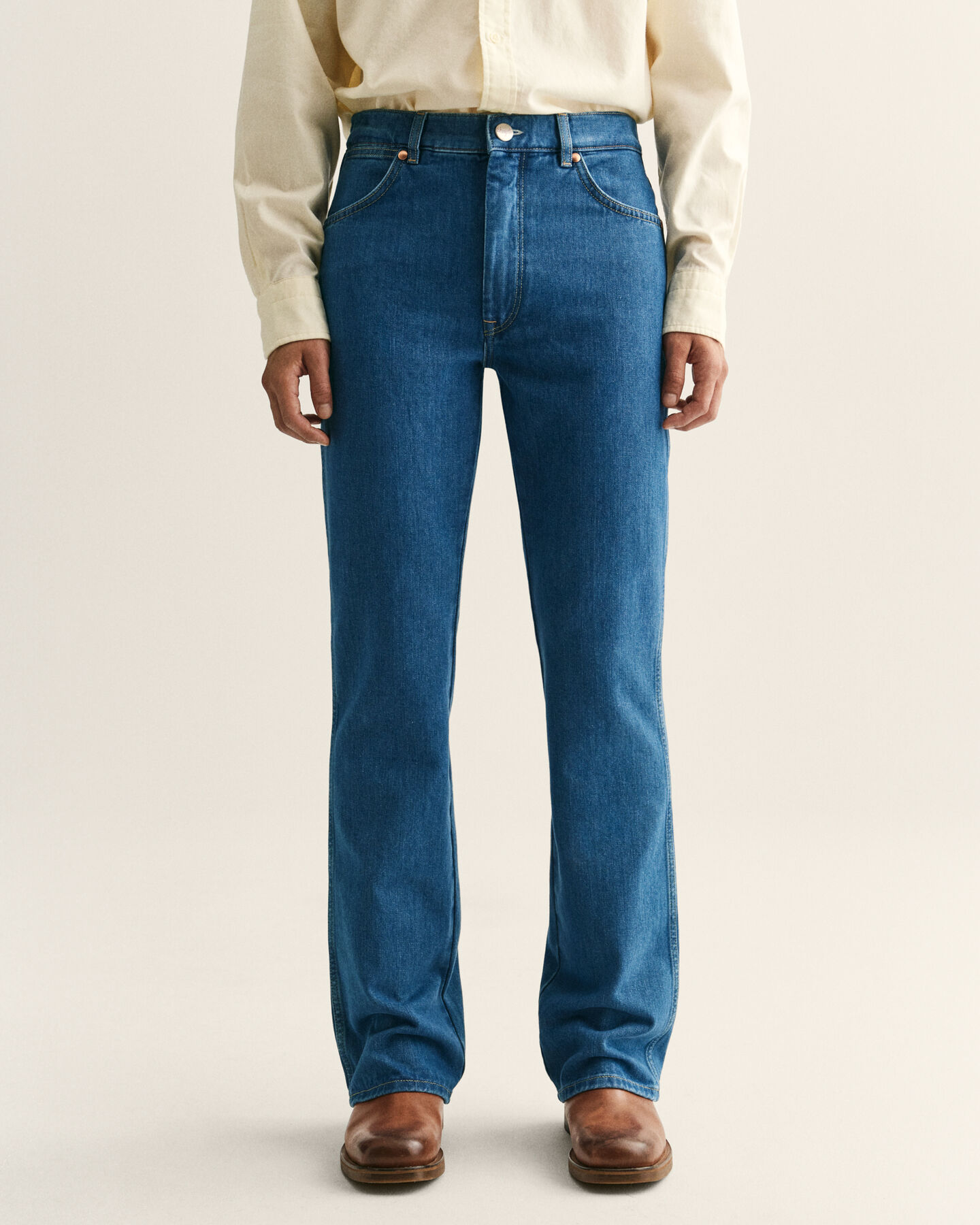 Calças de ganga Bootcut Wrangler x GANT
