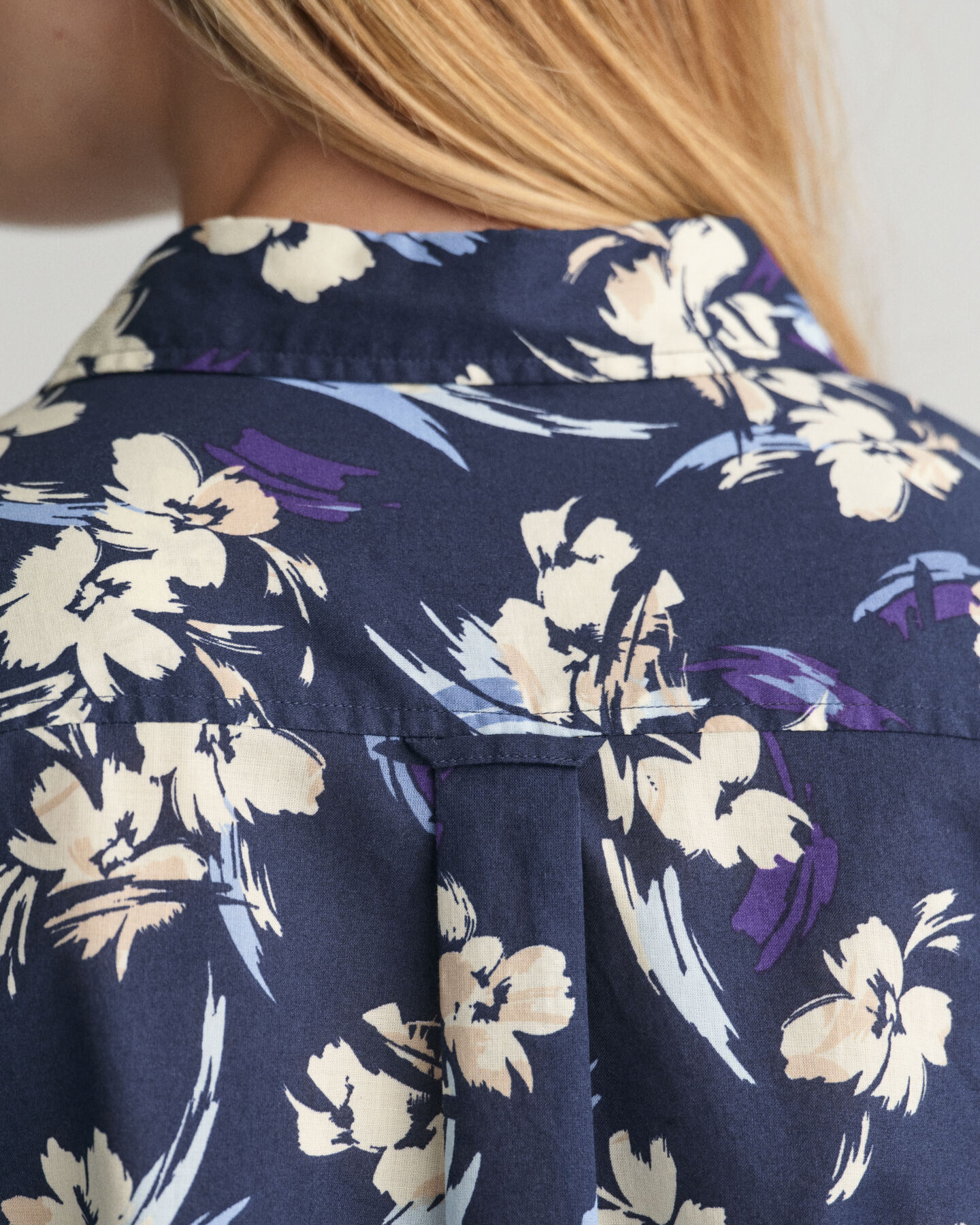 Camisa em voile de algodão com estampado Floral regular fit