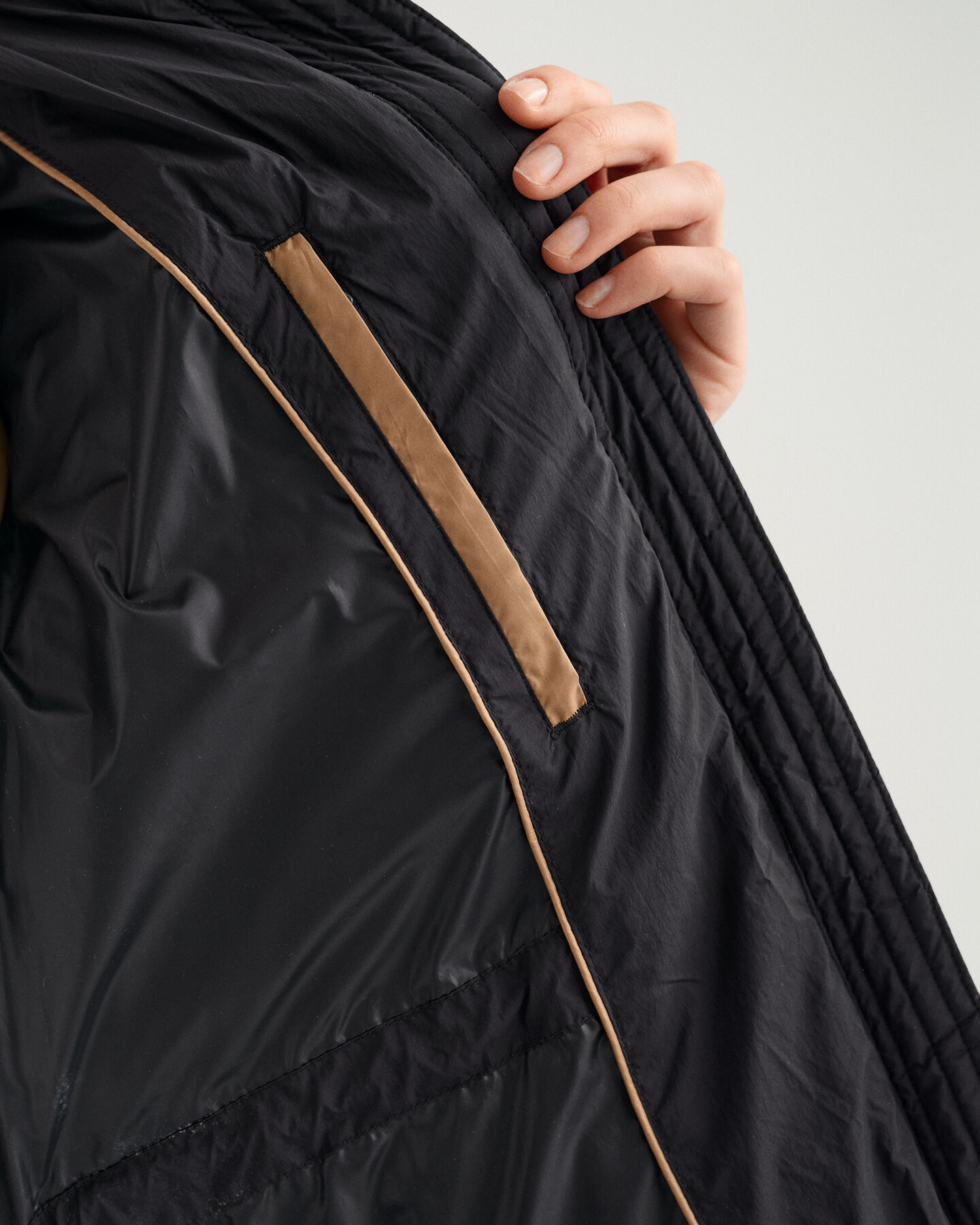 Sobretudo de penas comprido