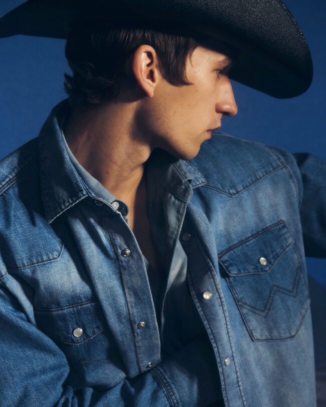 Camisa Western em ganga Wrangler x GANT relaxed fit