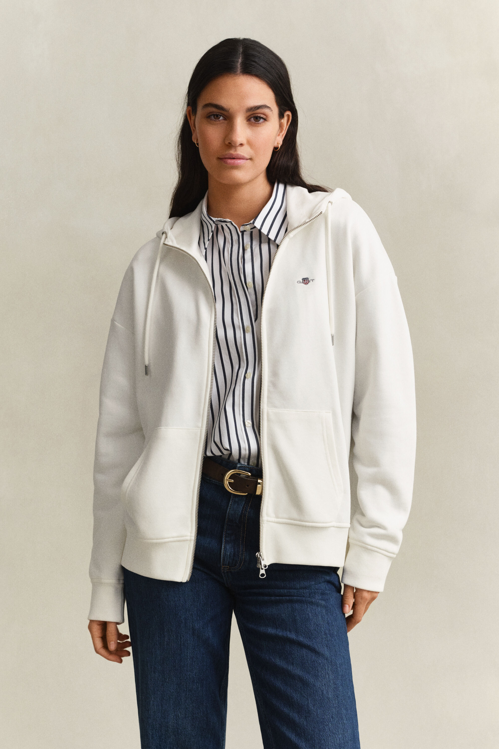Sweatshirt com capuz e fecho Shield