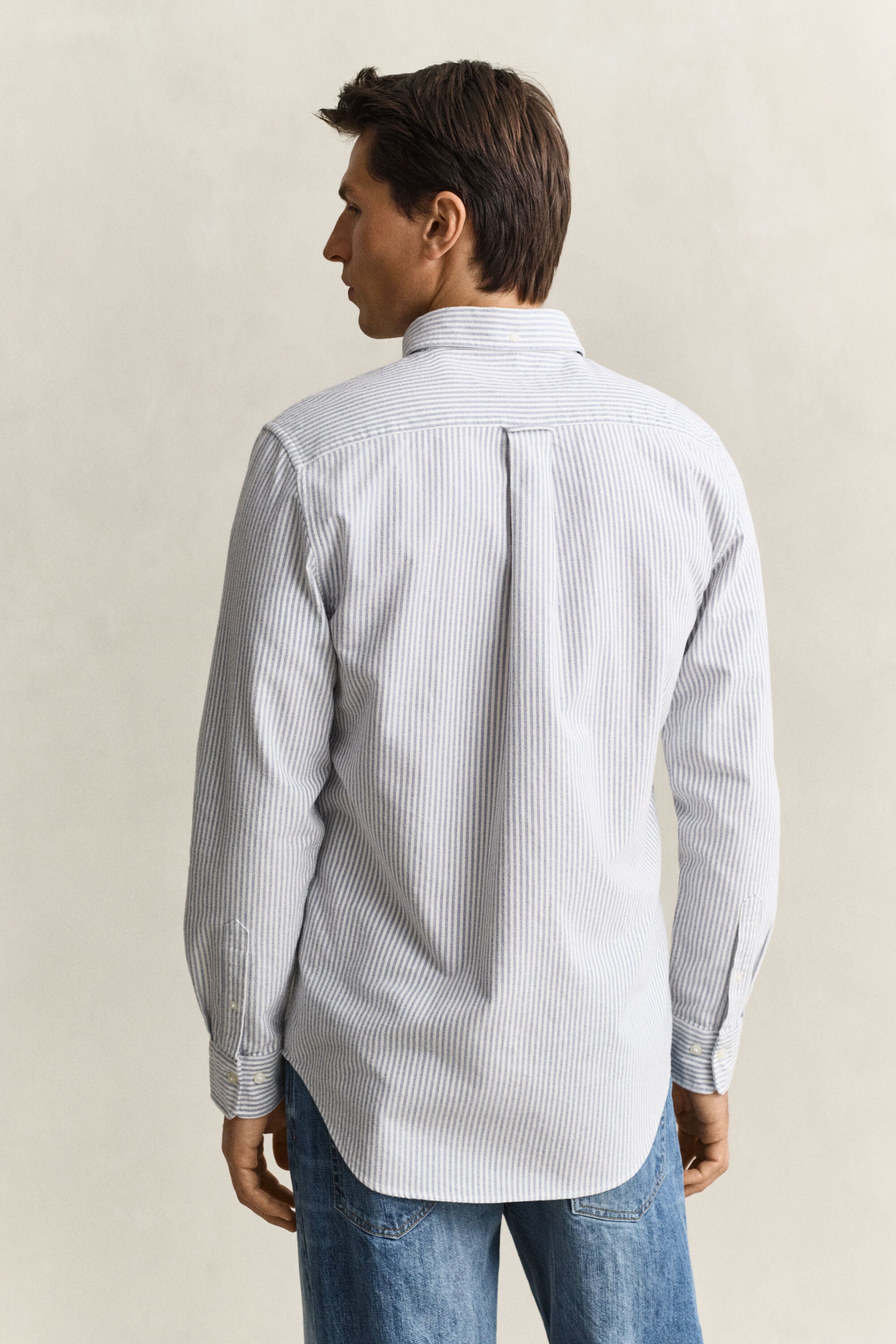 Camisa em algodão Oxford escovado às riscas