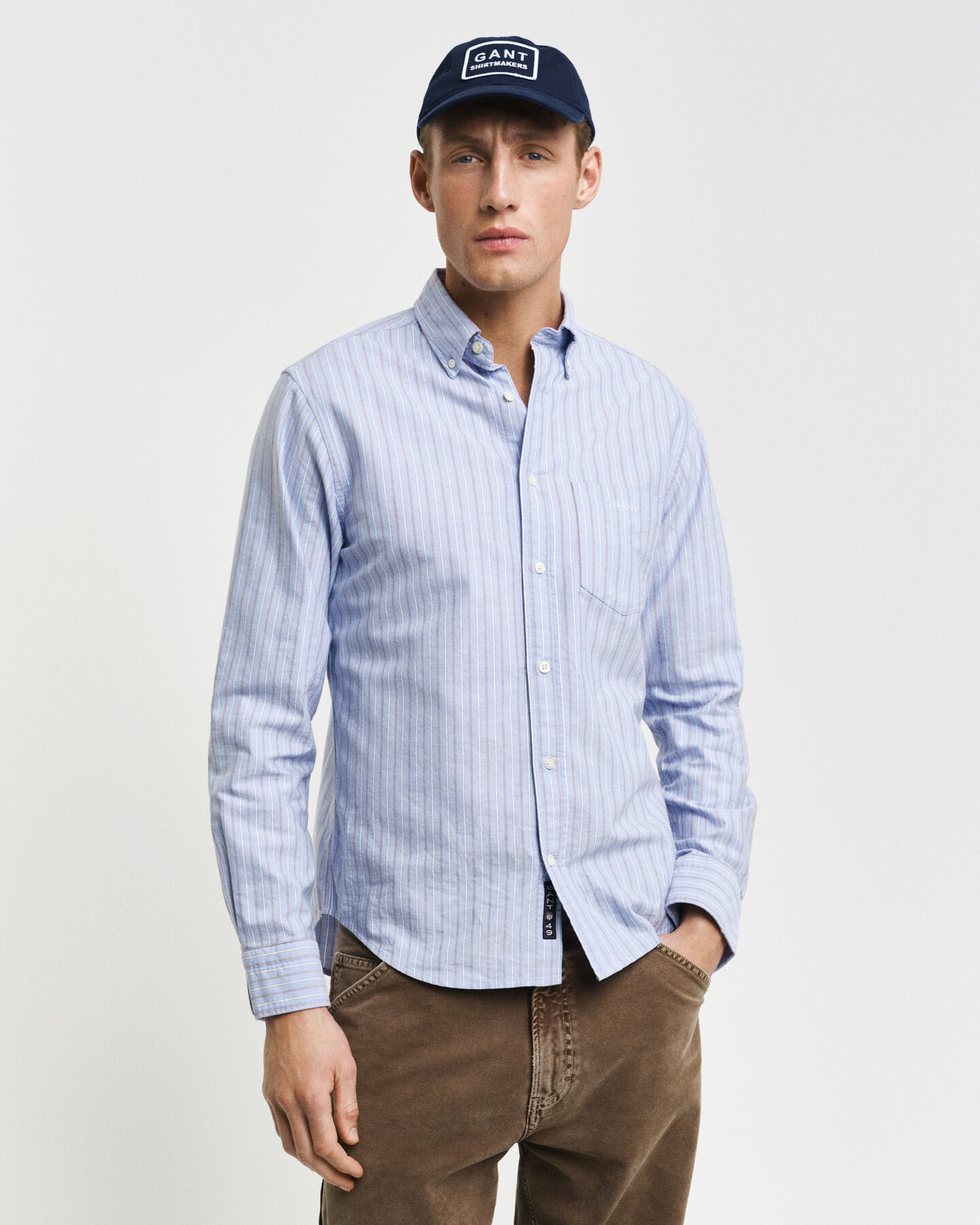 Camisa Oxford cl&aacute;ssica &agrave;s riscas regular fit
