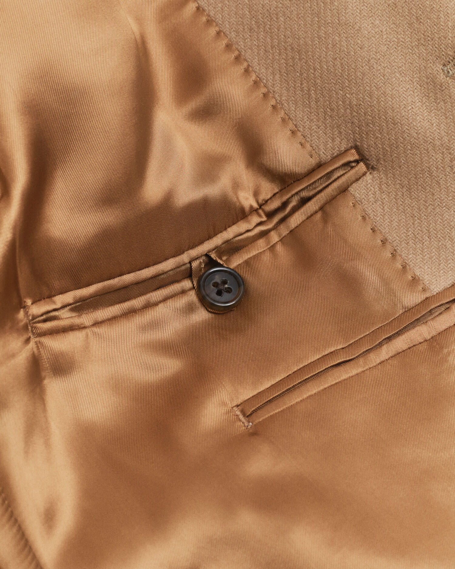 Sobretudo clássico em lã