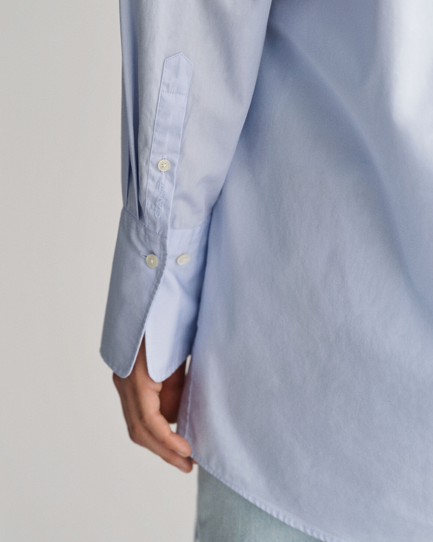 Camisa com detalhe de trespasse oversized