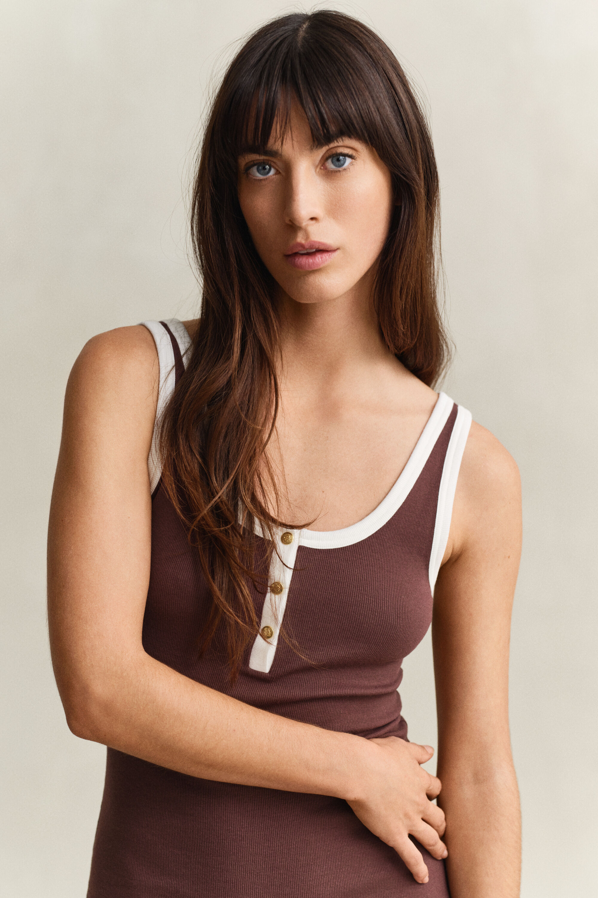 Vestido canelado sem mangas