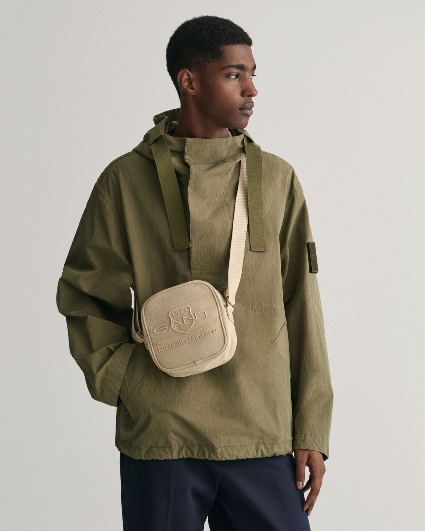 Mala a tiracolo Tonal Shield