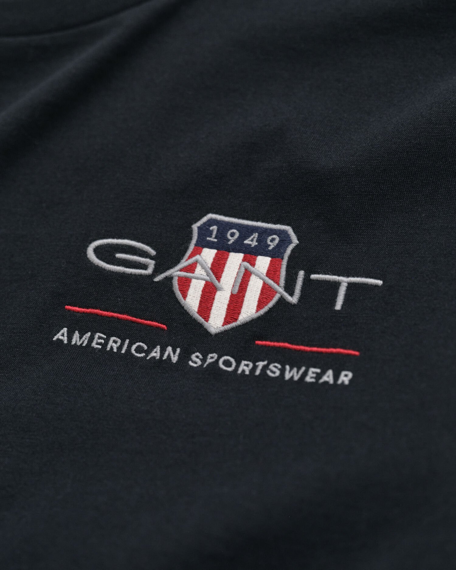 T-shirt bordada Archive Shield