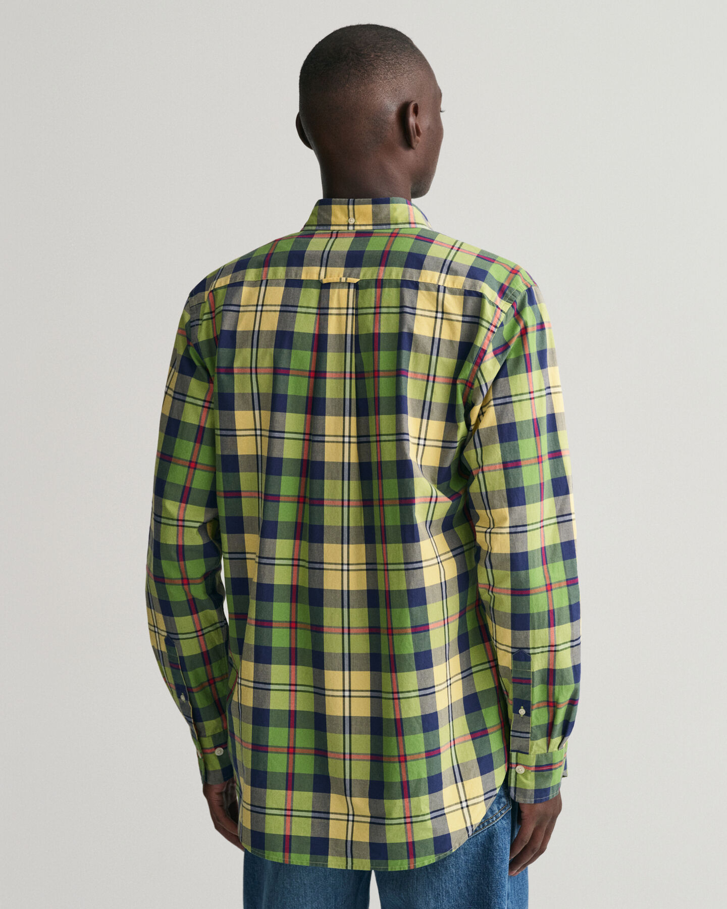 Camisa em popelina com padr&atilde;o axadrezado grande regular fit