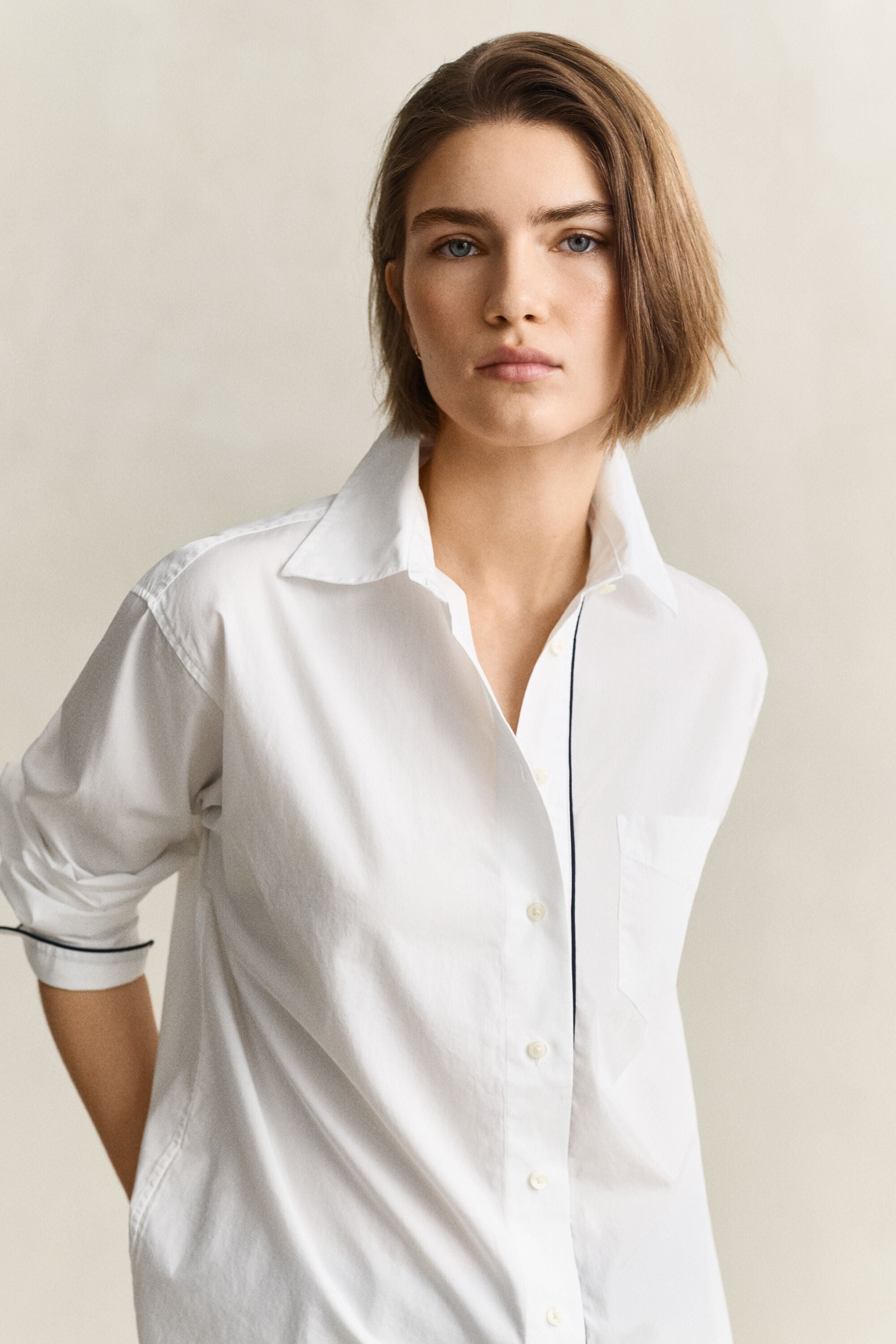 Camisa com detalhes com debrum