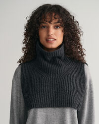 Peitilho em malha canelada