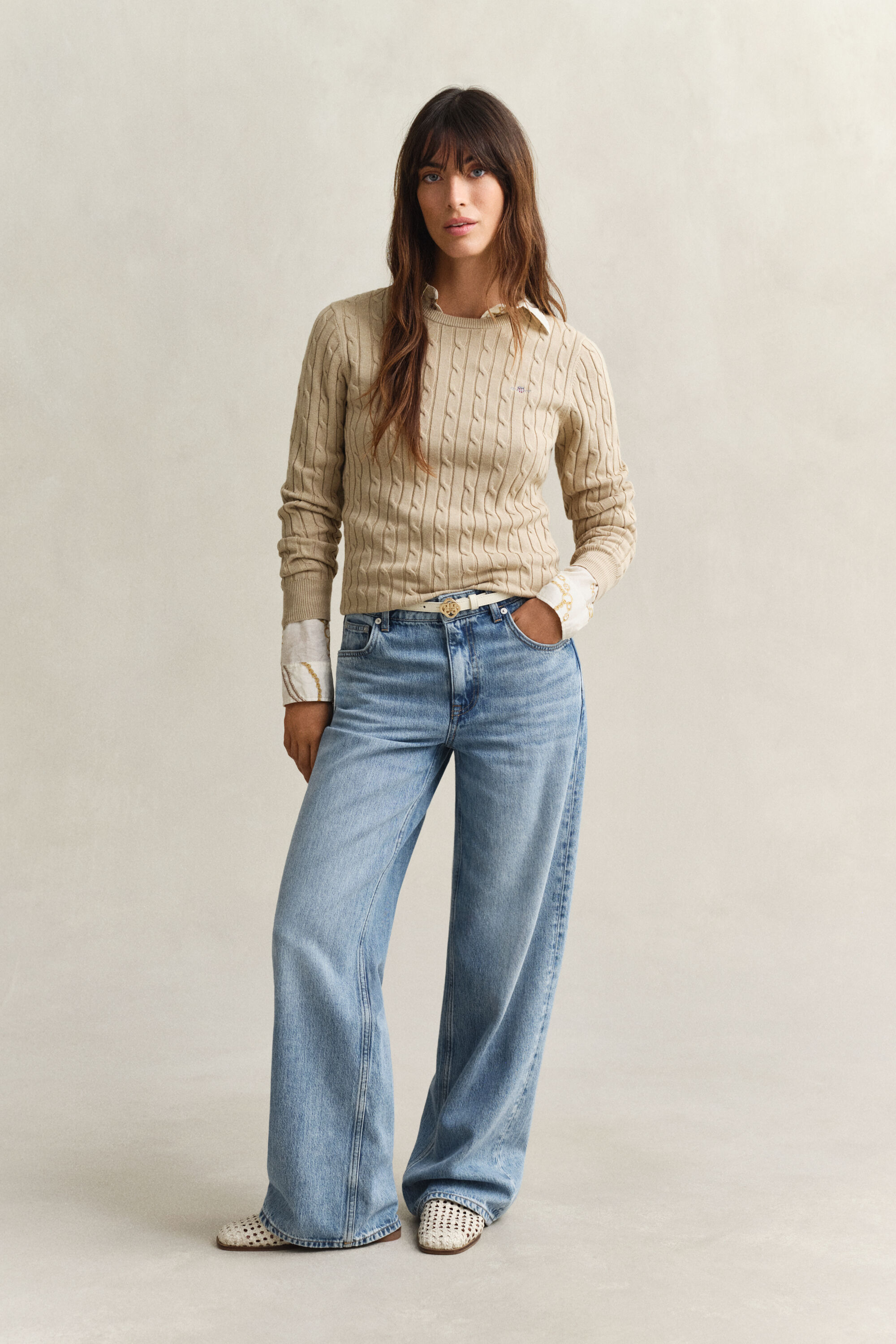 Camisola de malha entrançada com decote redondo