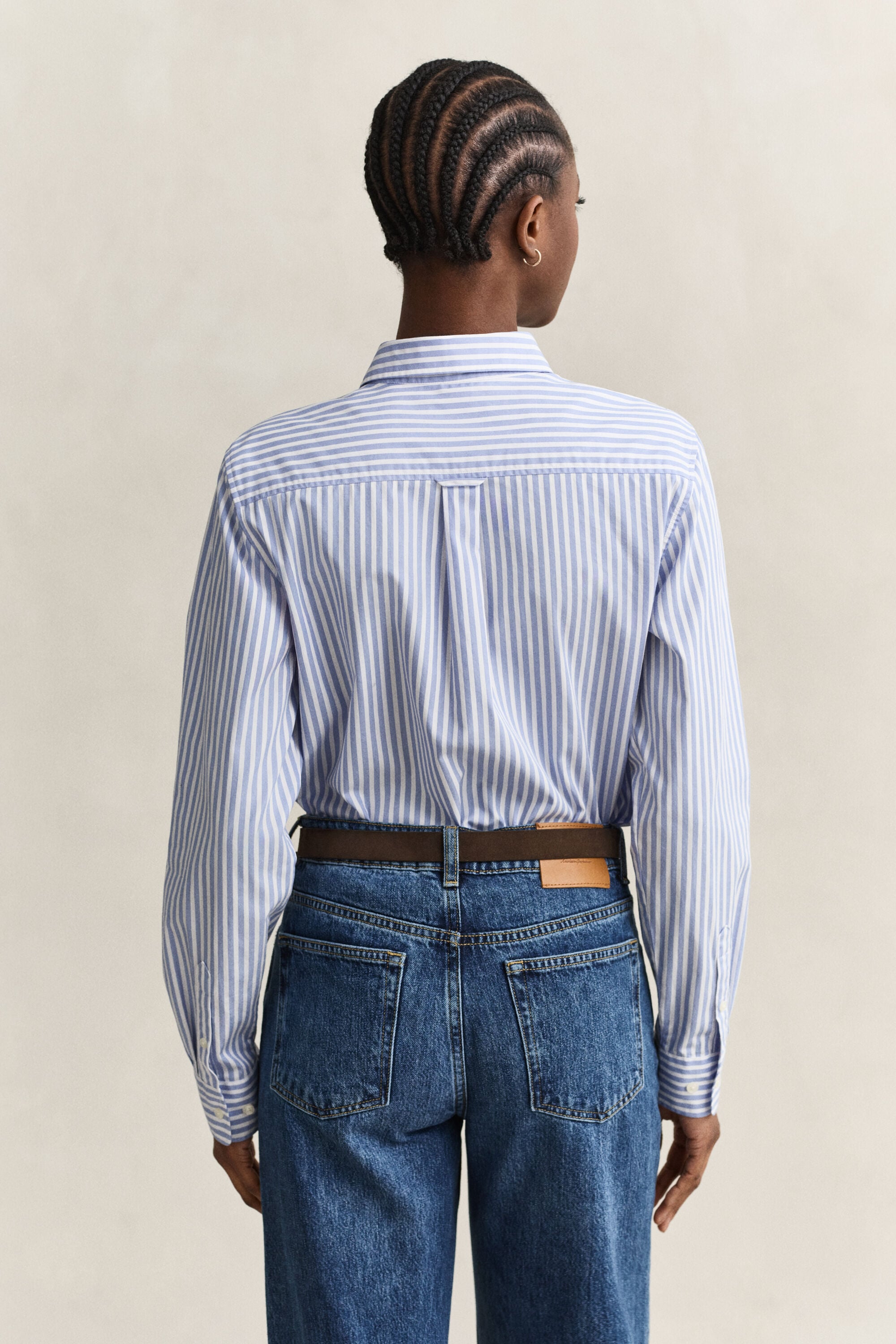 Camisa em popelina às riscas clássica regular fit