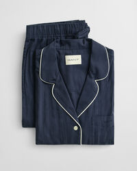 Caixa de presente com pijama em cetim às riscas