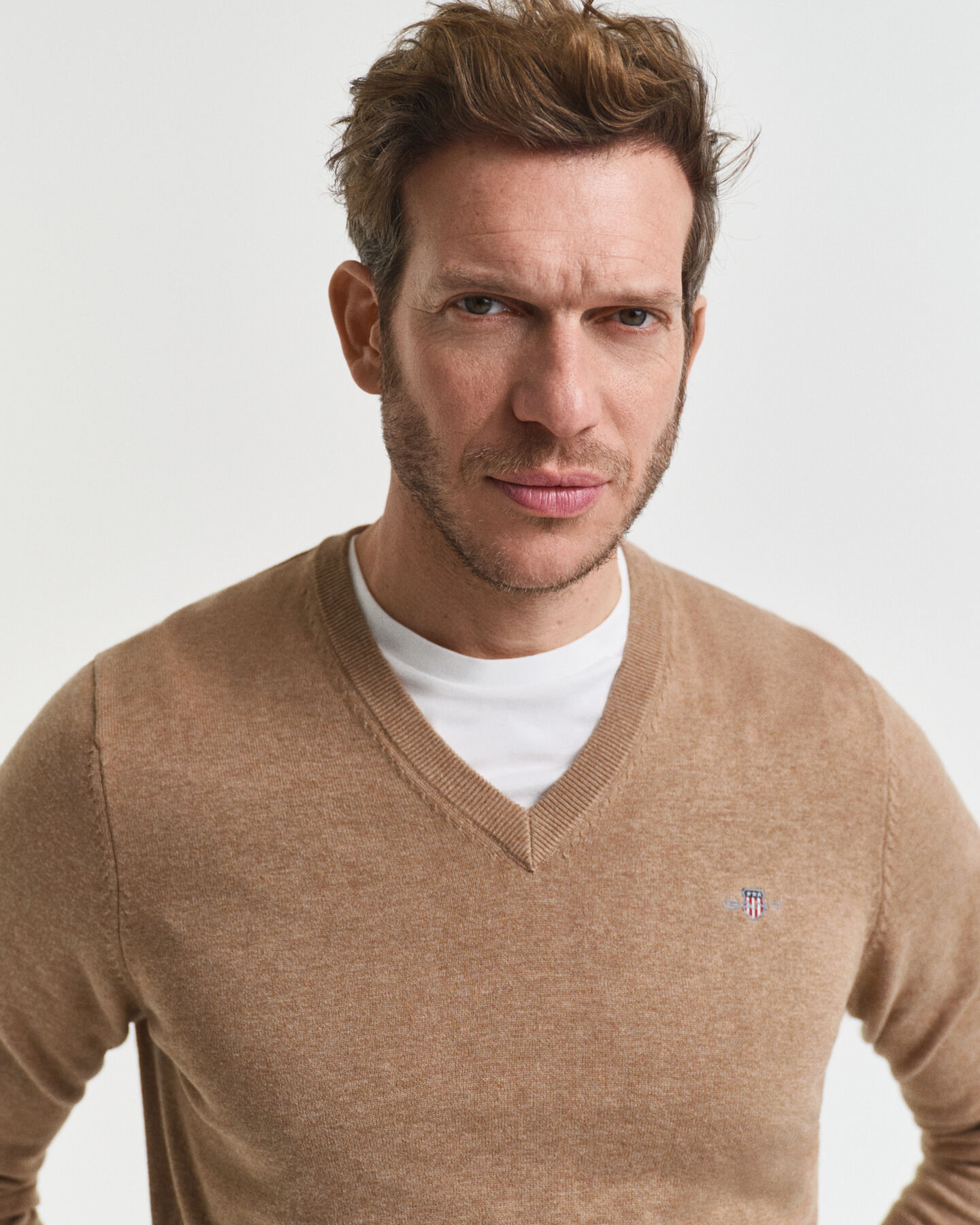 Pulover com decote em V em algodão clássico