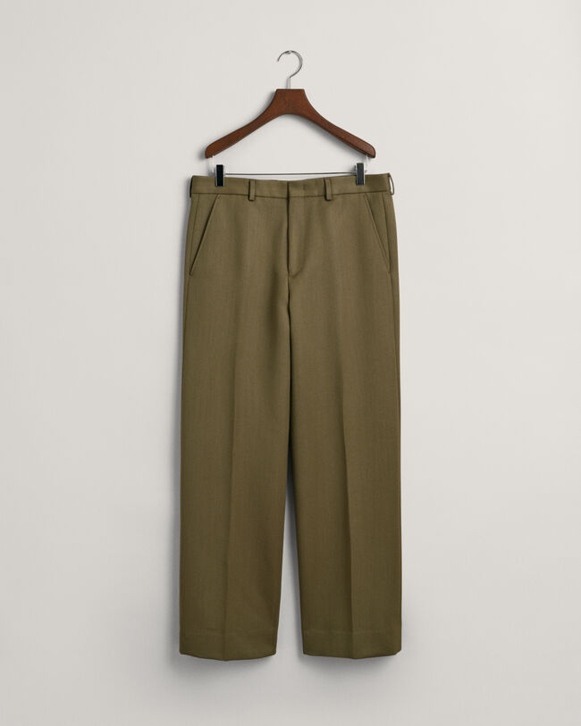 Cal&ccedil;as chino sob medida