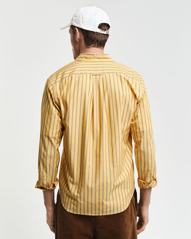 Camisa em popelina &agrave;s riscas regular fit