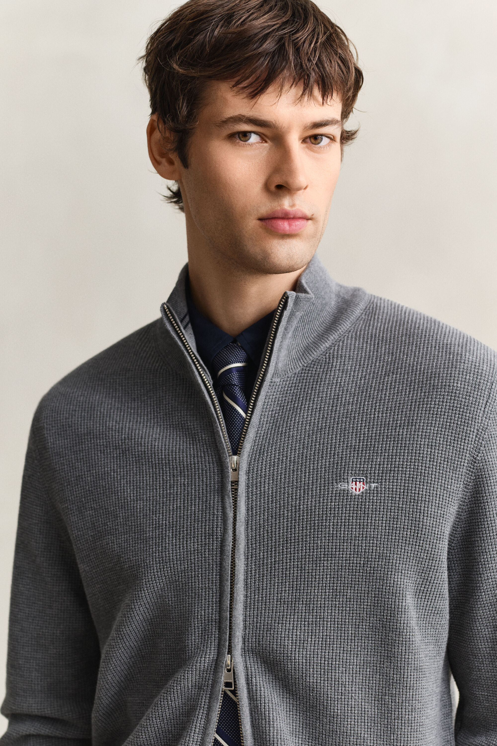 Casaco de malha com fecho de correr em algodão texturizado