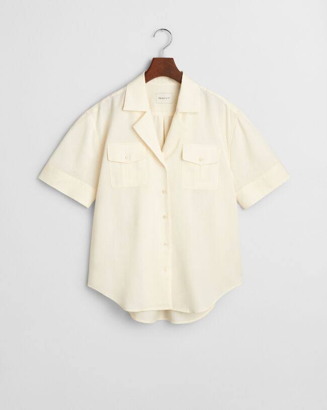 Camisa com bolsos relaxed fit