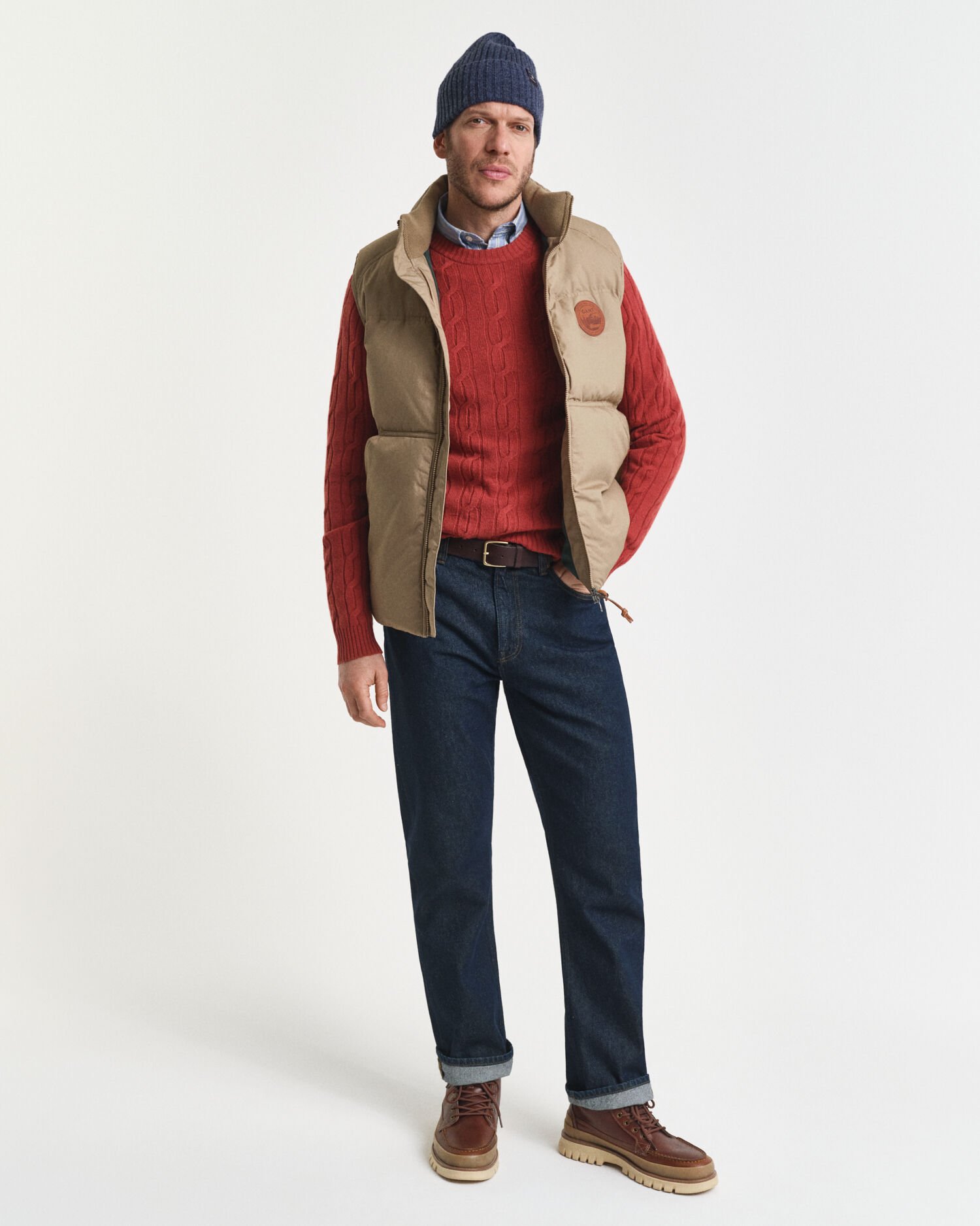 Camisola de malha entrançada de lã com decote redondo