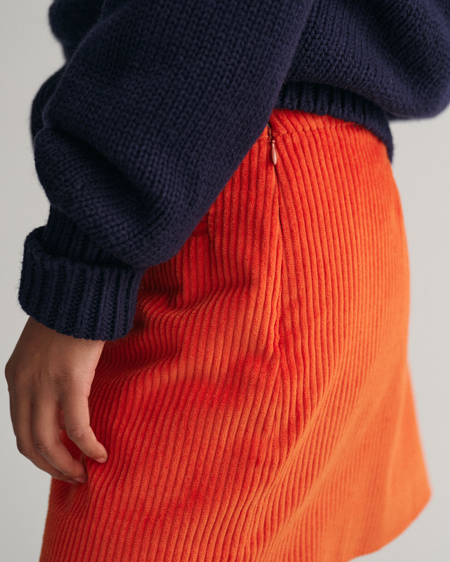 Minissaia em bombazina