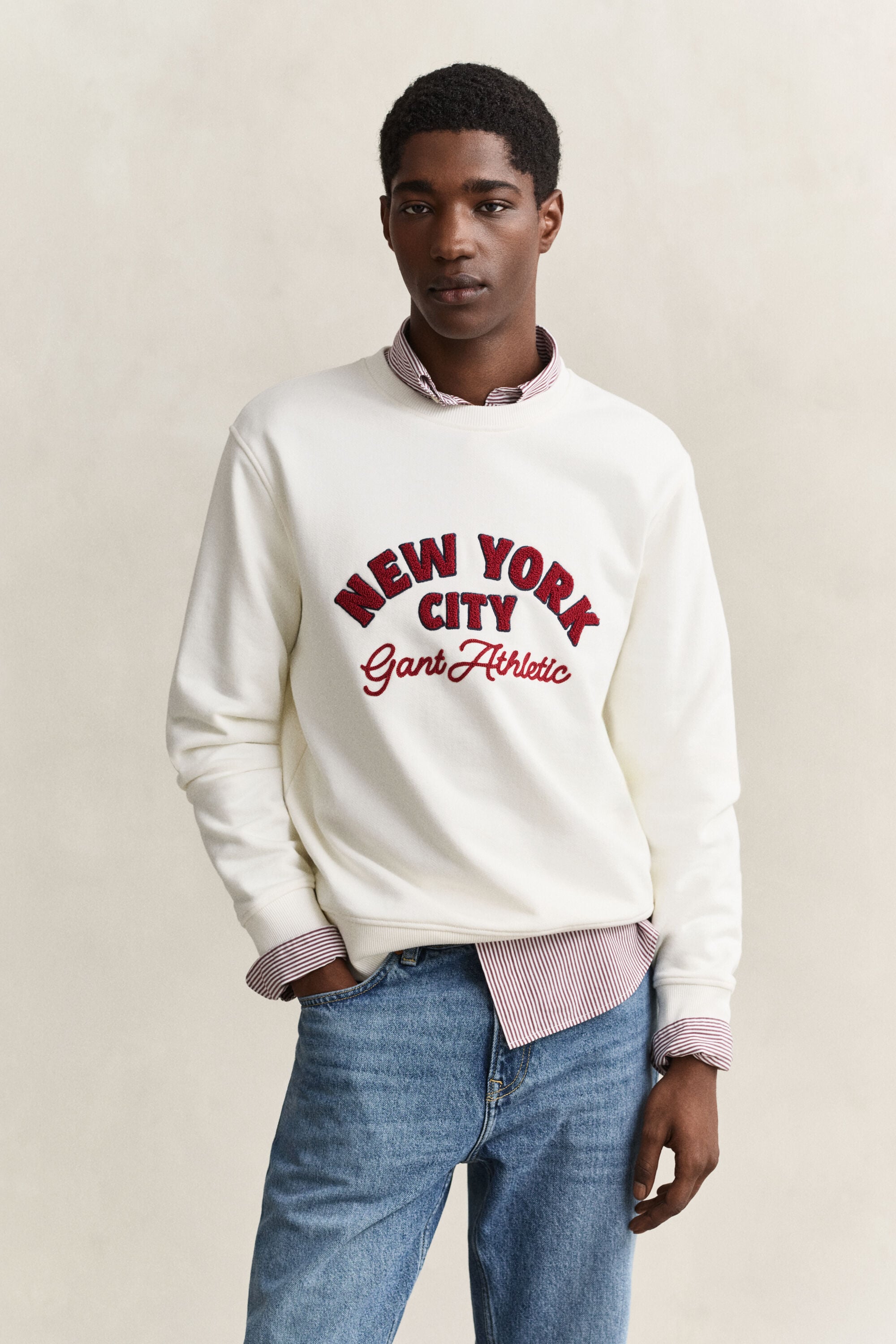 Sweatshirt com grafismo sazonal