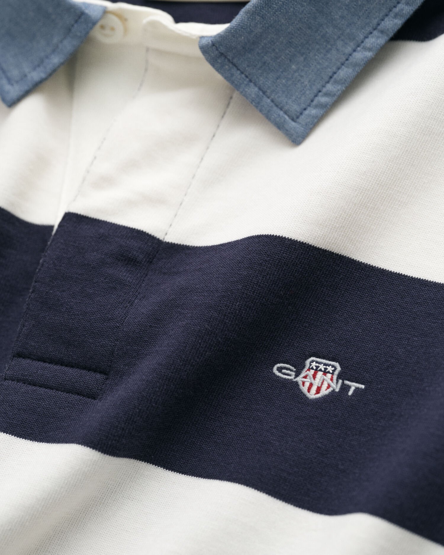 Heavy Rugger às riscas com colarinho em chambray