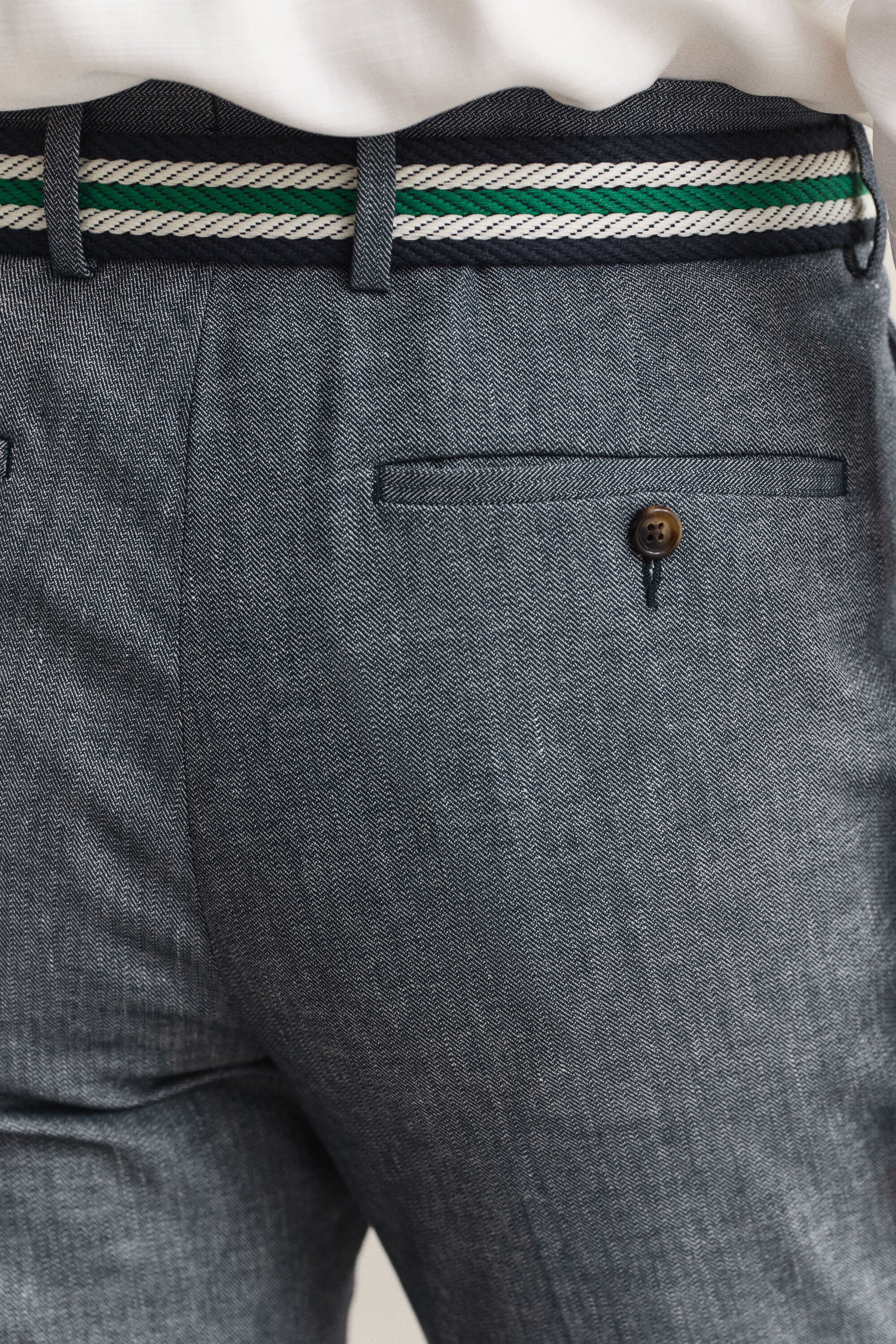 Calças de fato com padrão espinha de peixe índigo