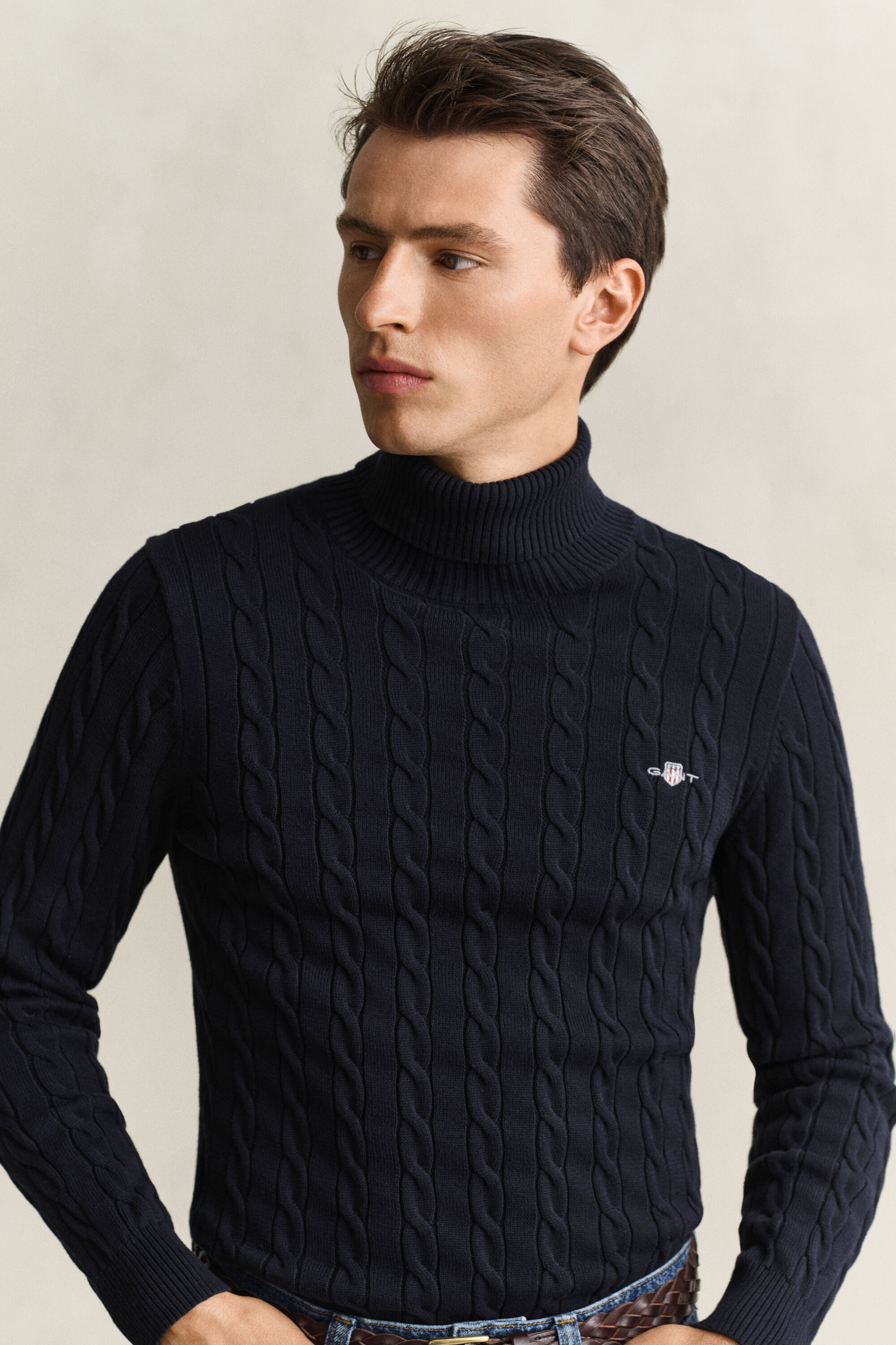 Camisola de gola alta em malha entrançada de algodão