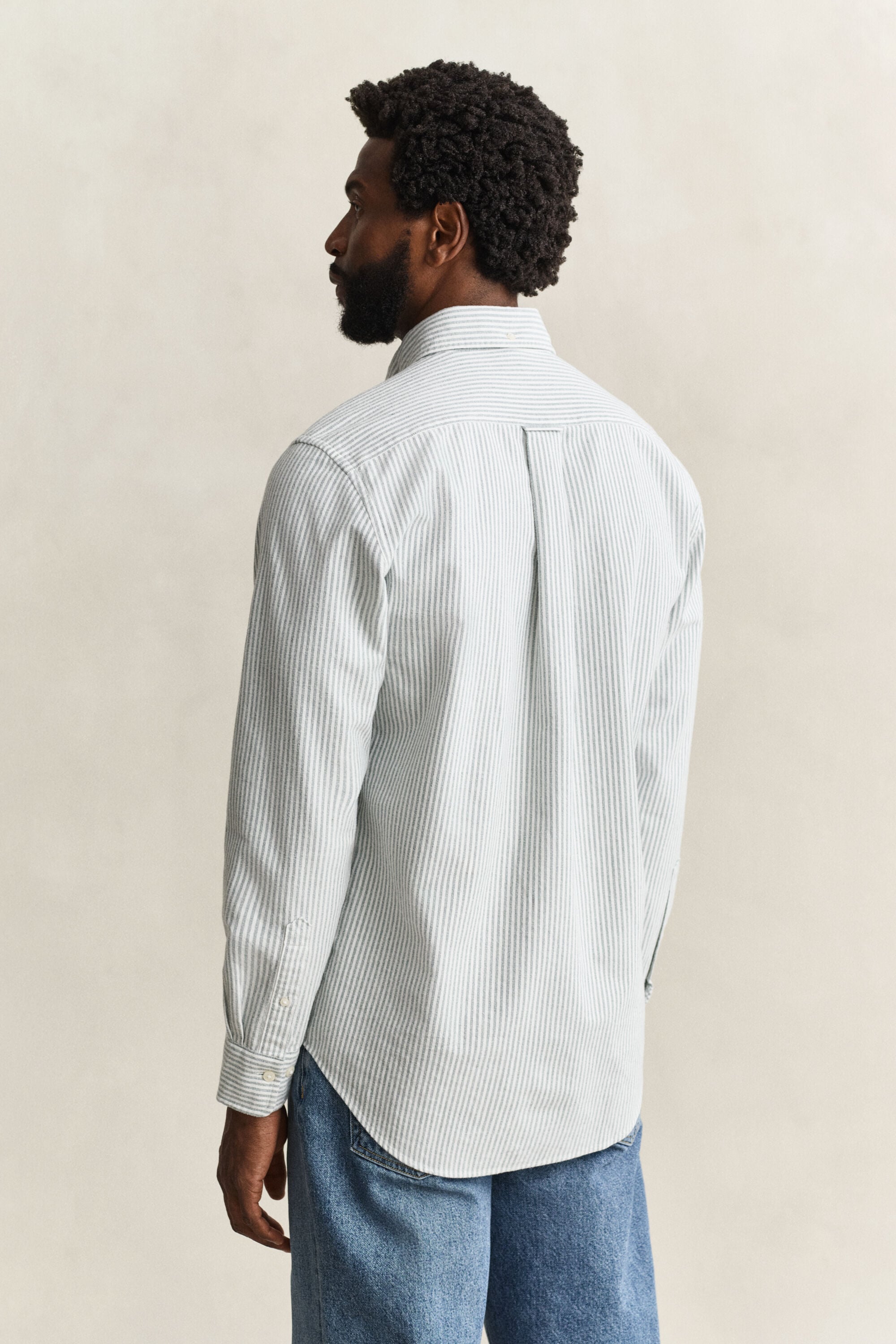 Camisa em algodão Oxford escovado às riscas