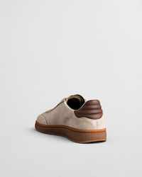 Ténis em camurça Cuzmo