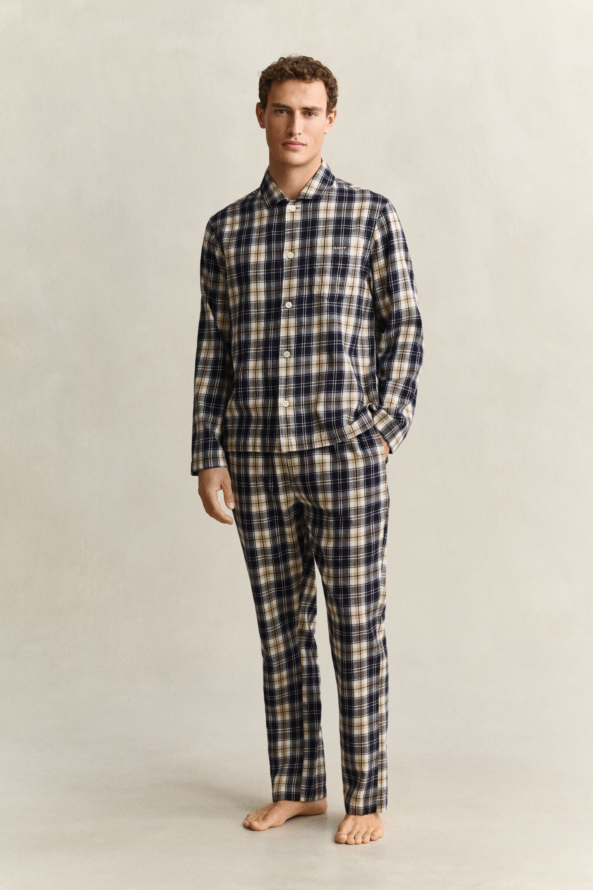 Pijama com padrão de xadrez