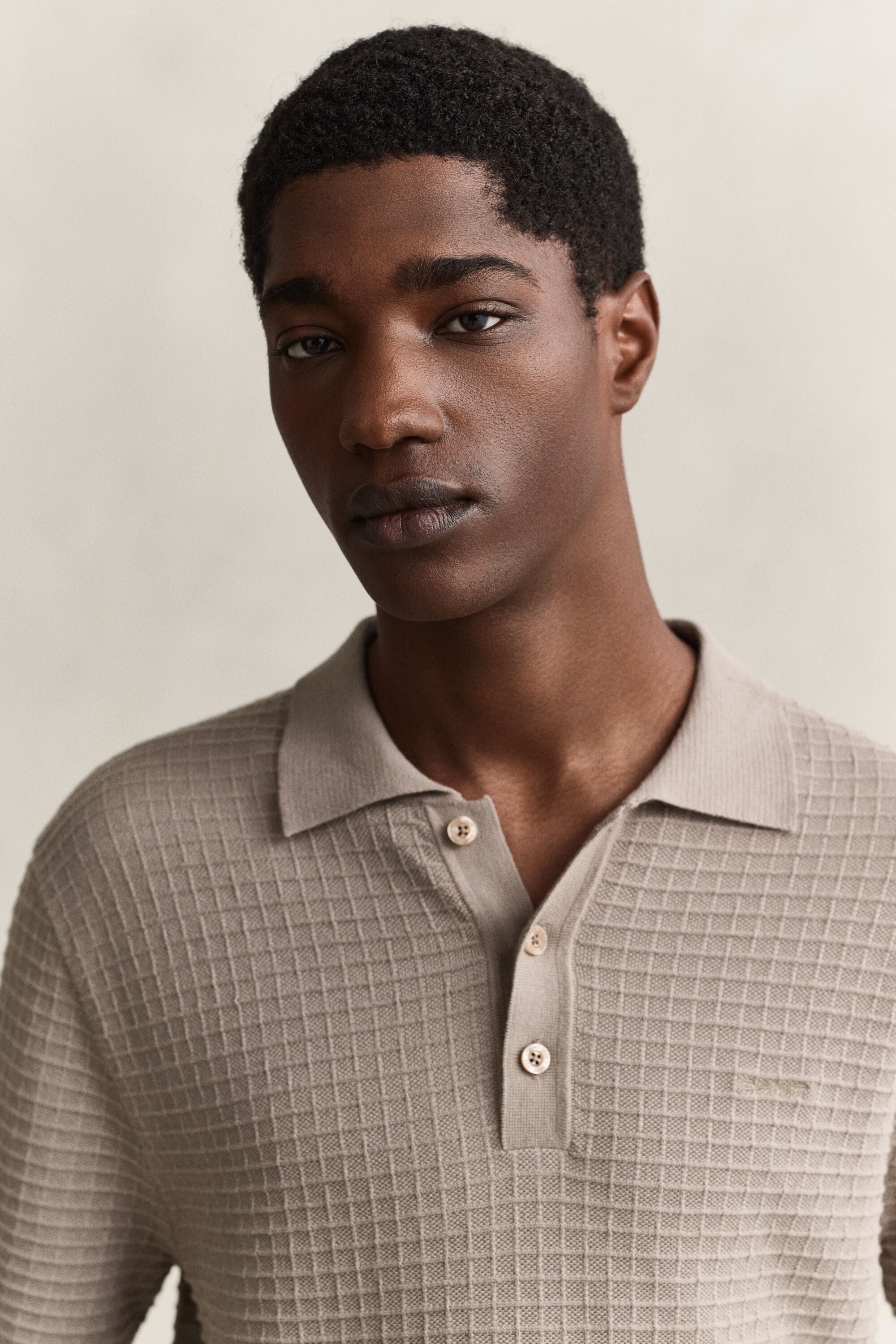 Camisola de malha texturizada tipo polo
