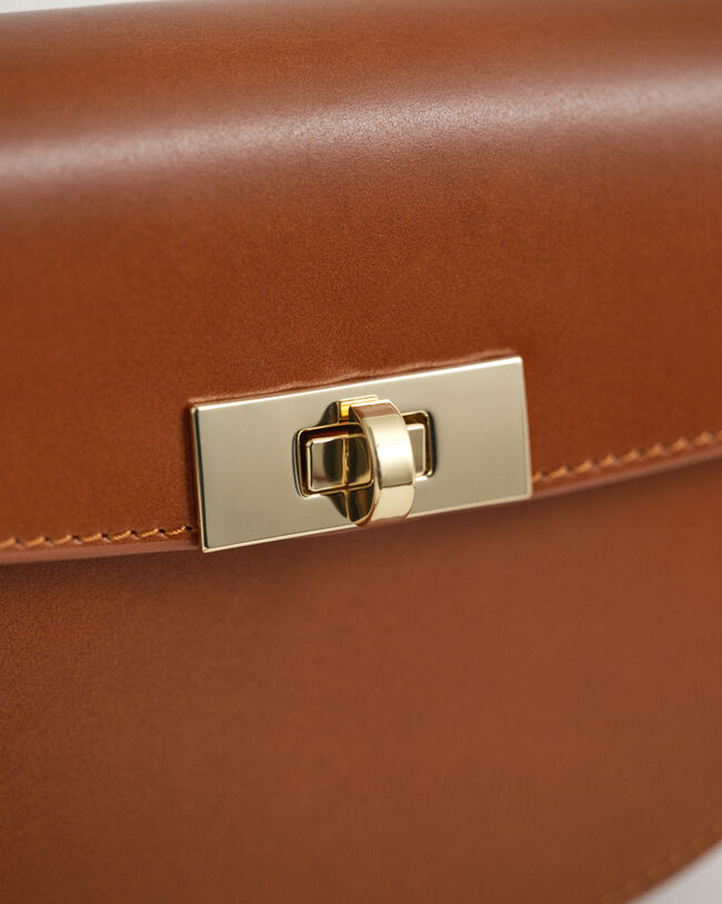 Mala de ombro em pele