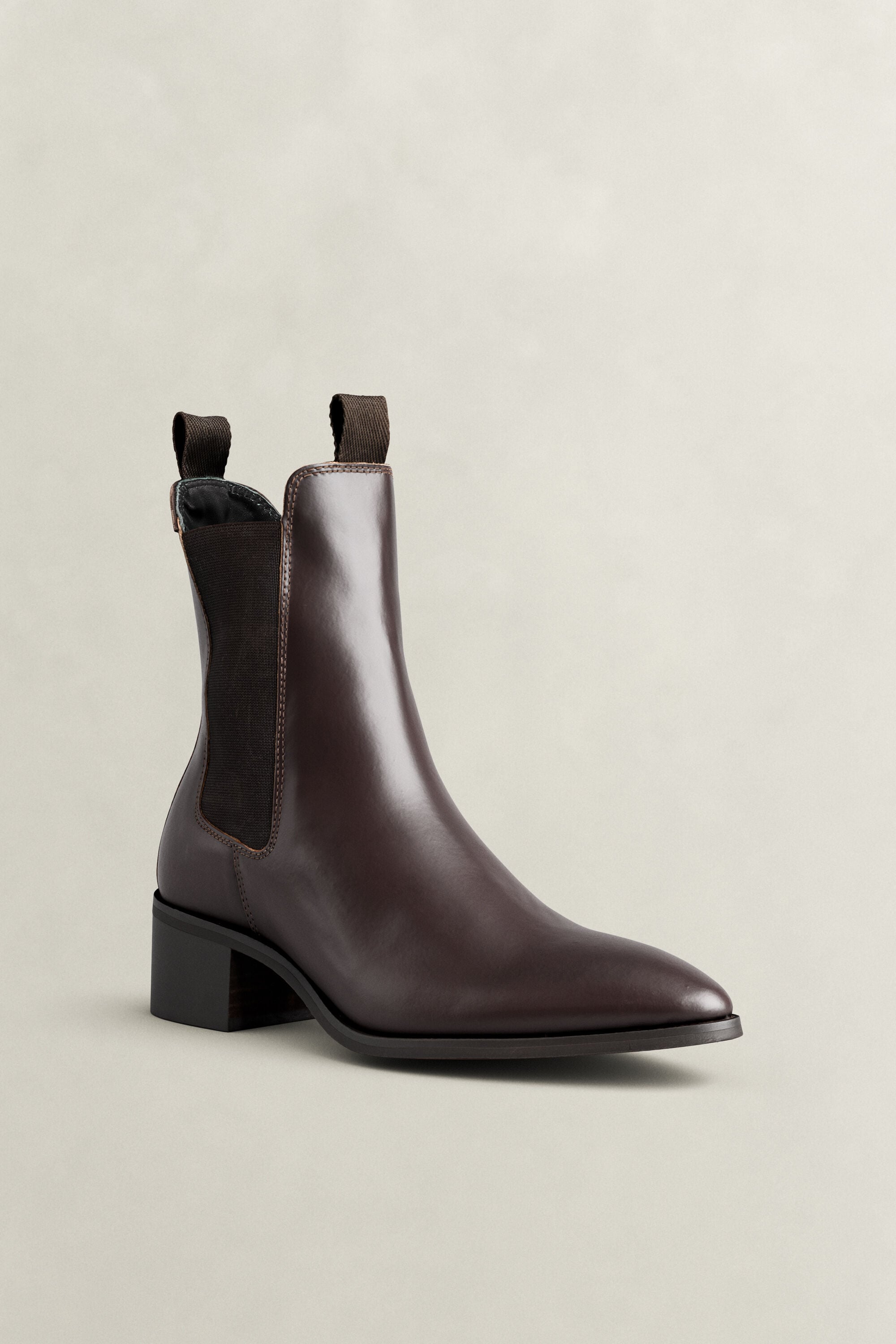 Botas Chelsea em pele St Broomly