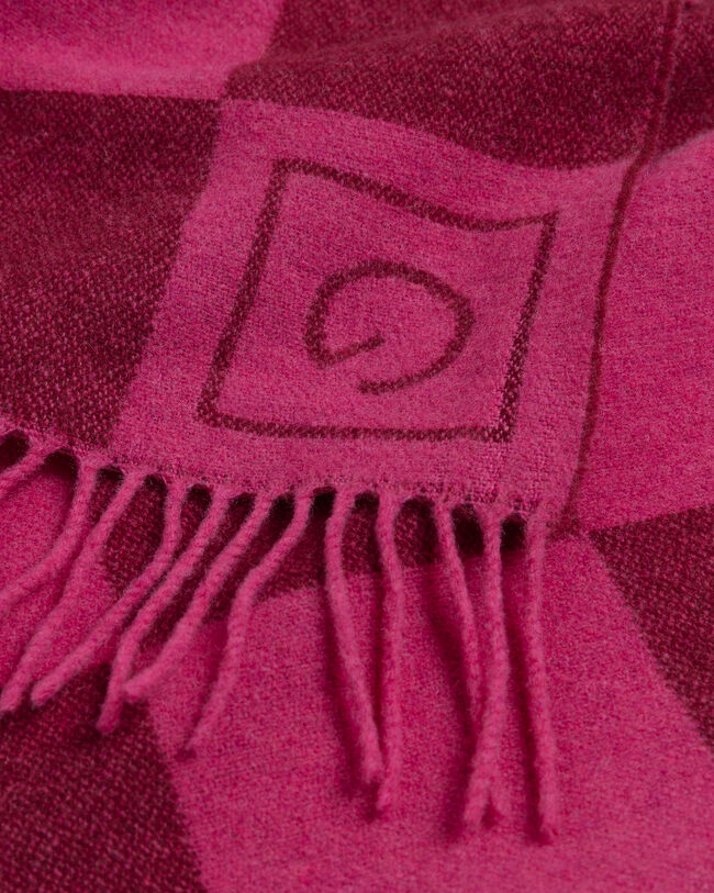 Cachecol em l&atilde; com padr&atilde;o de xadrez no mesmo tom